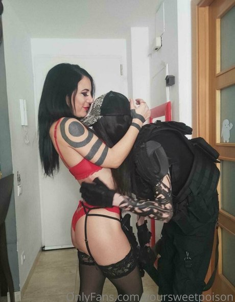 MaleficentRise4 star du porno exclusive photo