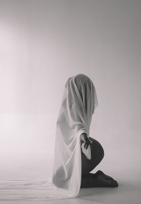 Thais Yoga modèle nu collection