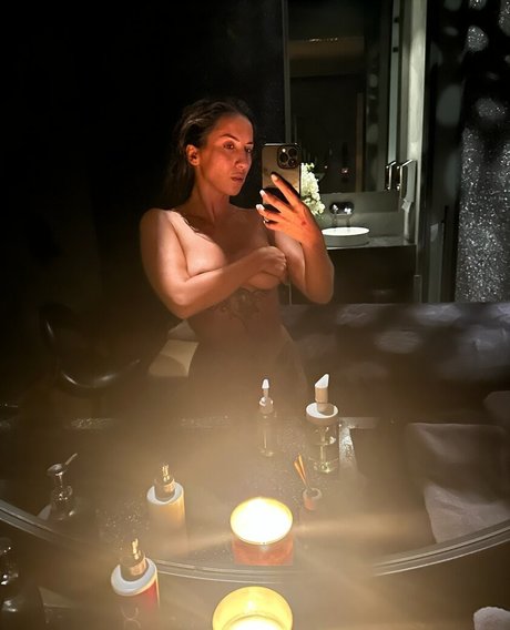 Thais Yoga haut modèle img