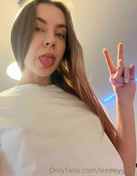 leeeeyyyla star érotique des photos