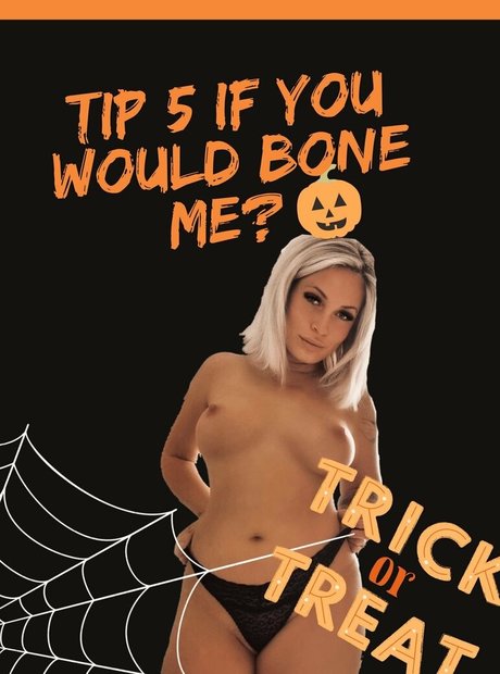 blondeeexo modèle pornographique collection