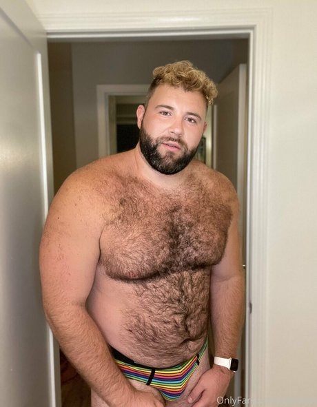 ste3evn modèle artistique galeries