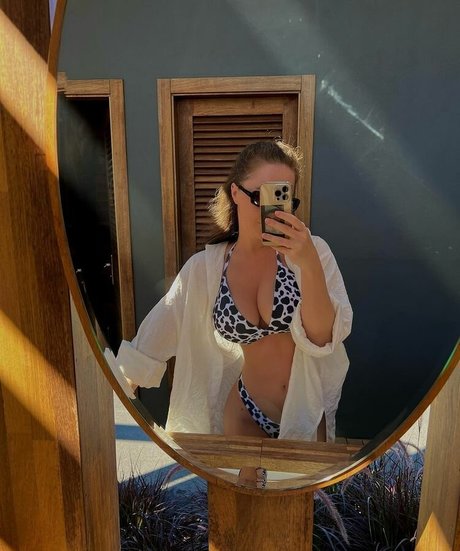 Olga Chocolate modèle xxx photos