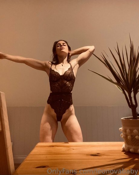 Leonovababy top star des photos