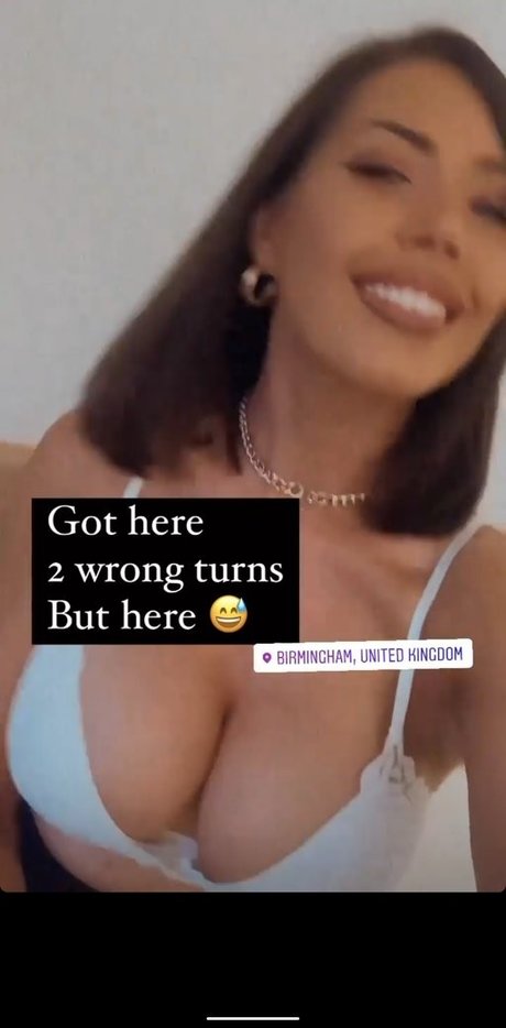 Hayley Pearce star du porno gratuite image