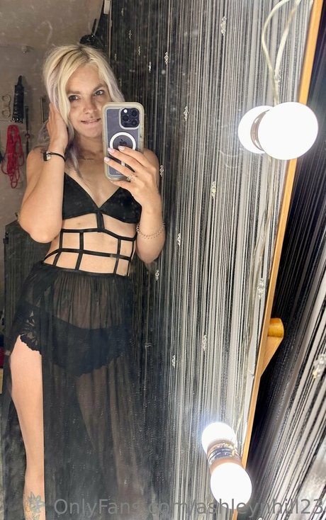ashleynhill23 actrice artistique des photos