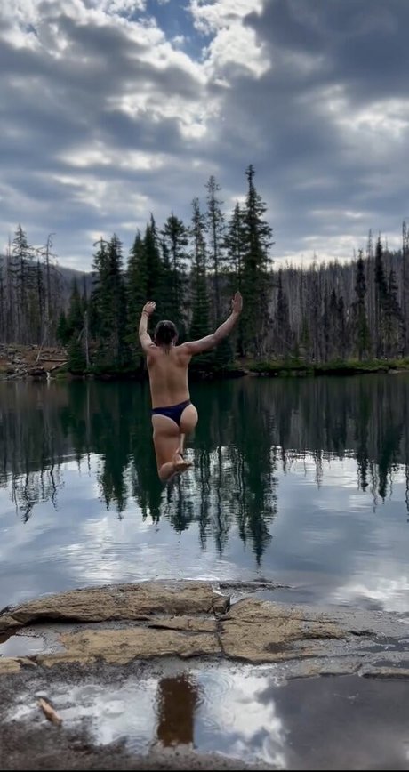 Eva Zu Beck modèle sympa image