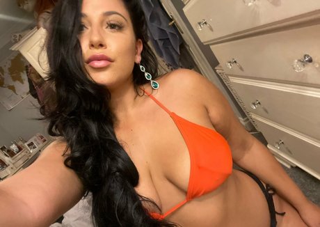 miaadamz19 modèle pornographique des photos