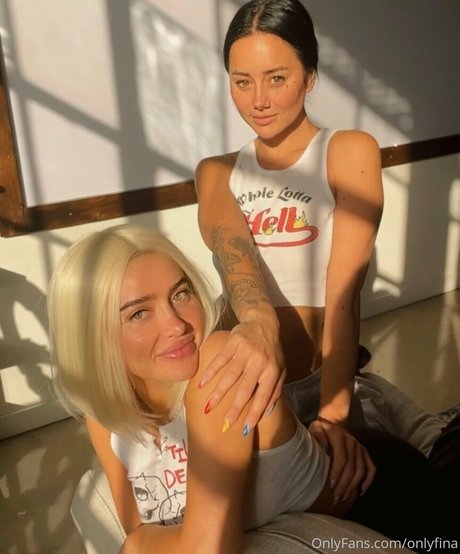 maman fille onlyfans sexy érotique collection