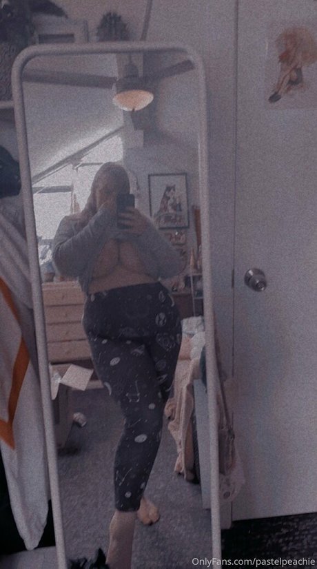 pastelpeachie joli modèle galeries