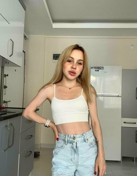 raychel kiss actrice parfaite img