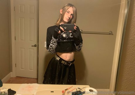 femboycherryblossom star érotique galerie