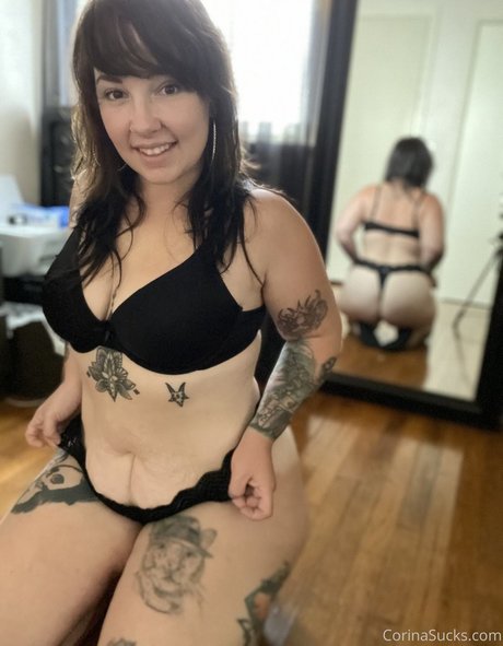 Corinasbooty modèle parfait archive