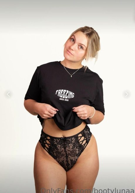 BootyLunaa meilleure actrice image