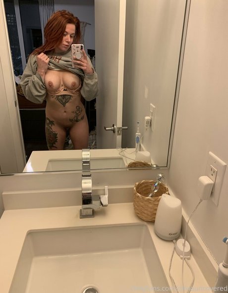 adolescente rousse onlyfans assez chaud des photos