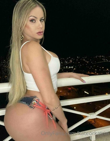 kateorkatrin étoile nue photo