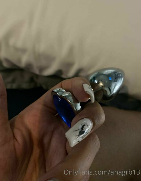 anagrb13 étoile nue archive