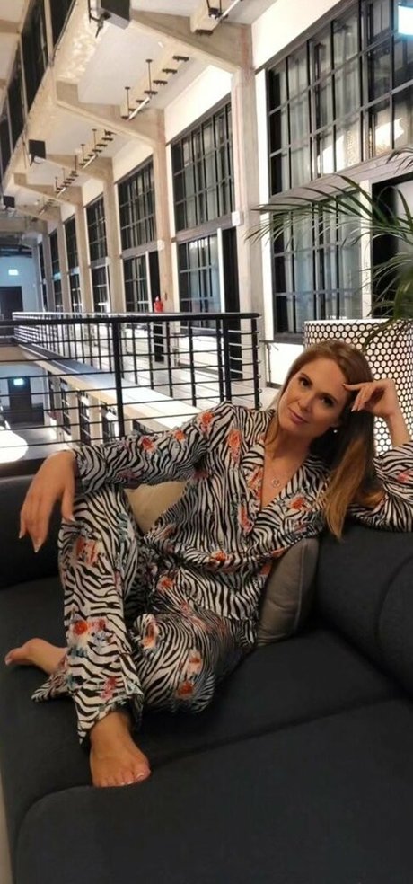 Jo Blythe modèle nu des photos