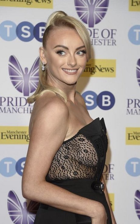 Katie McGlynn actrice érotique collection