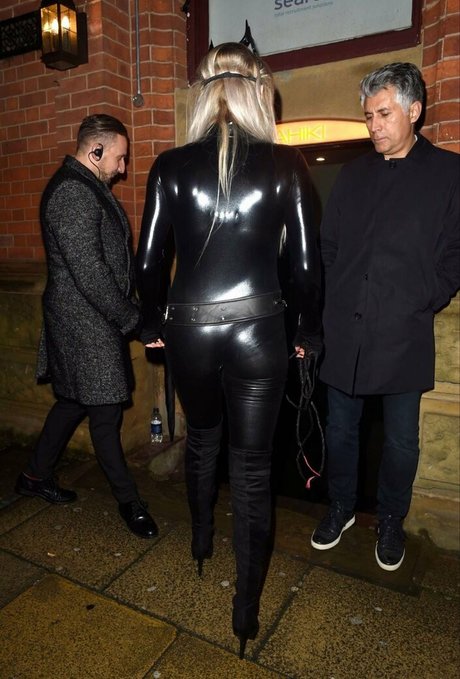 Katie McGlynn star du porno nue photo