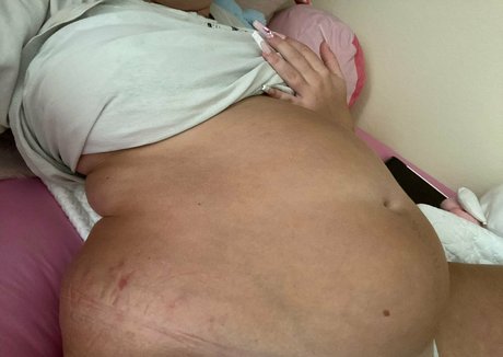 poptartbelly actrice érotique photo