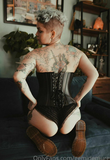 gemidemure beau modèle photo