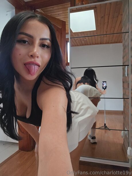 charlotte19y actrice adulte img