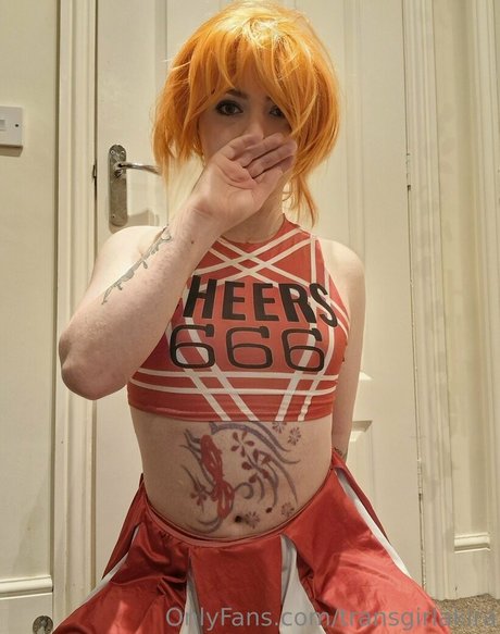 transgirlakira star du porno en haute qualité photo