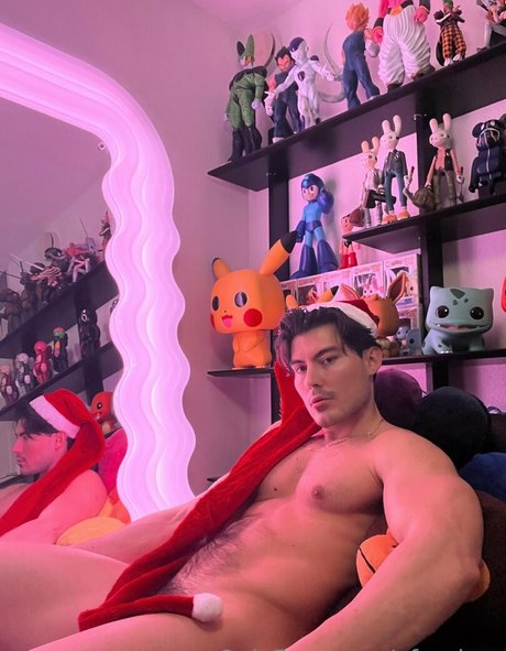 efureimu modèle chaud img