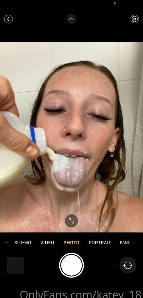 katey 19 actrice de grande qualité archive