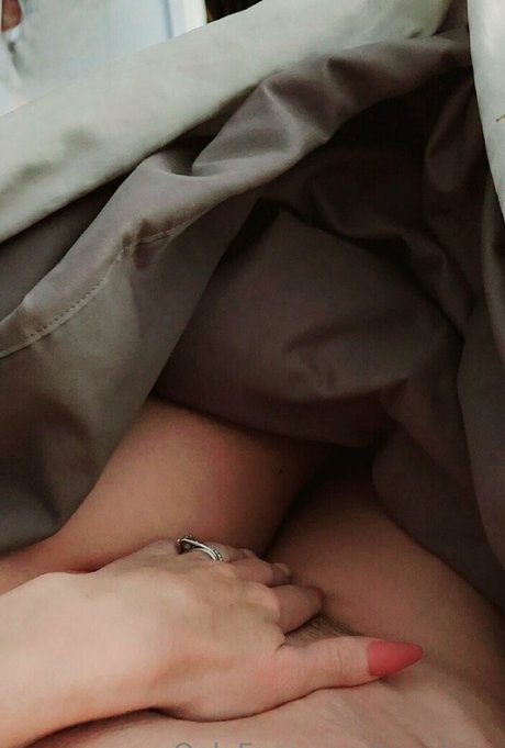 fans de poitrine plate uniquement nue xxx images