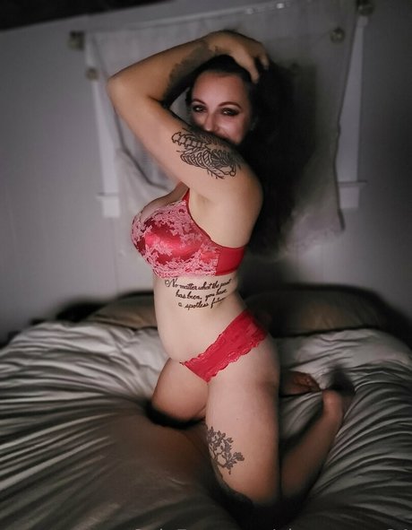 alexxrenee24 jolie actrice des photos