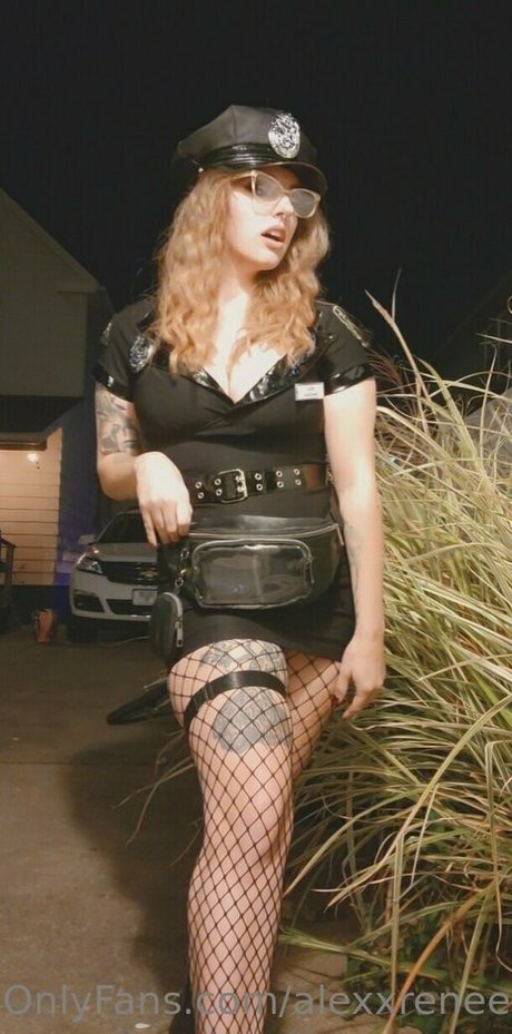 alexxrenee24 modèle parfait img