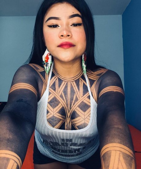 yesibeth 02 modèle de sexe images