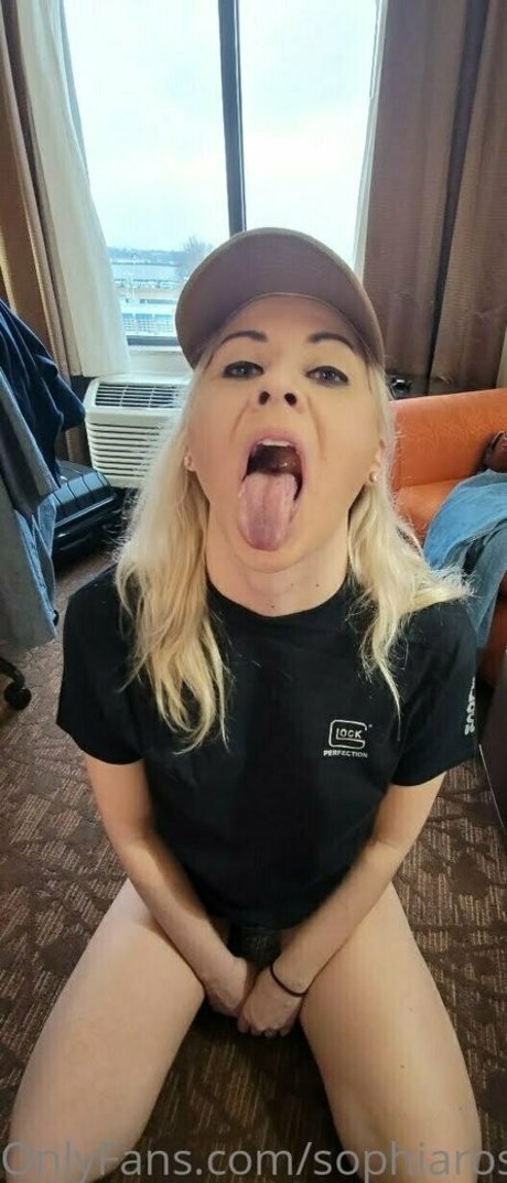 sophiaroseisreal modèle sympa photo