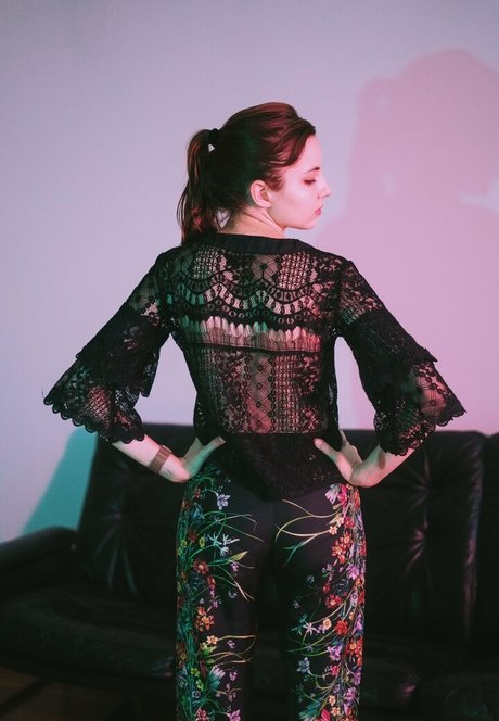 liararouxxxx actrice nue photo