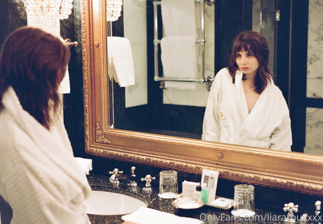 liararouxxxx étoile exclusive archive