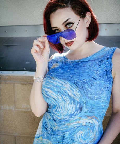 Joanne Rose modèle gratuit photo