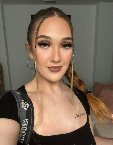 selfcarewithchloe star du porno nue photo