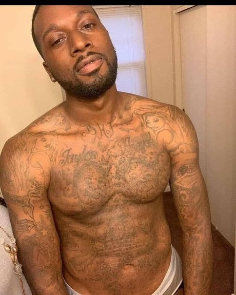 rousse tatouée onlyfans sexe chaud image