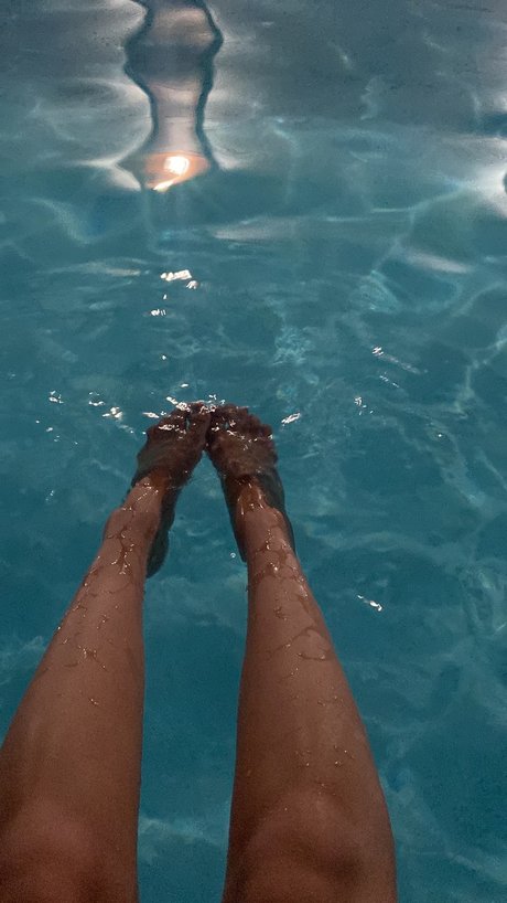 Anastasia FG étoile parfaite photo