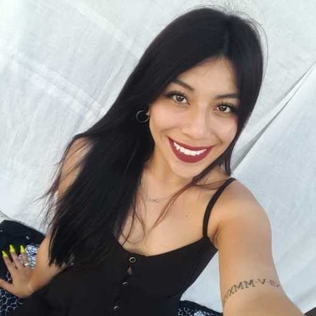 mia agustina modèle meilleur images