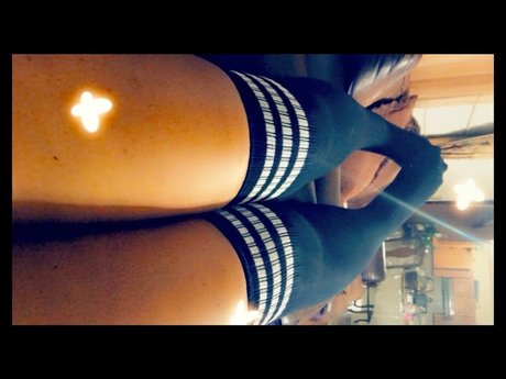 Mila Venus étoile magnifique photos