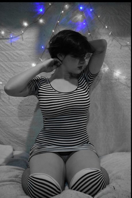 Eroland modèles nus img