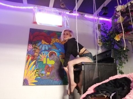 Megan SkittyKat modèle artistique des photos