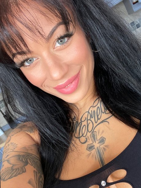 M De Sousa actrice porno galeries