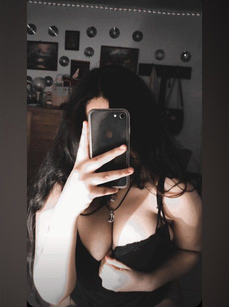 _Fhany_ star du porno chaud photo