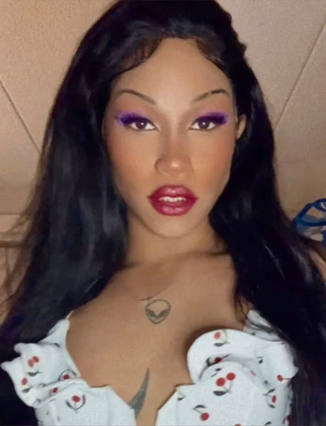 Miss J TransUnique star du porno sympa image