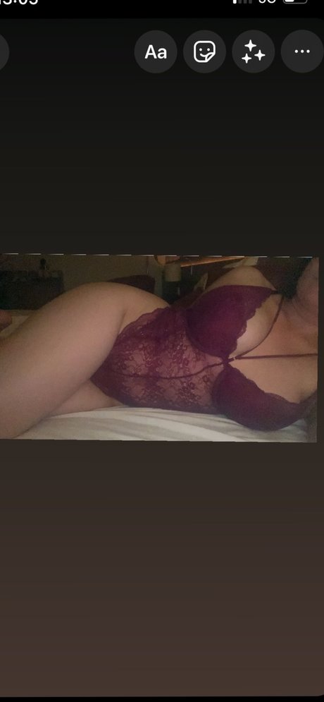 Candi Valentin étoile xxx archive