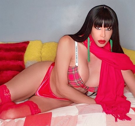 Celine Cavalli jolie actrice des photos